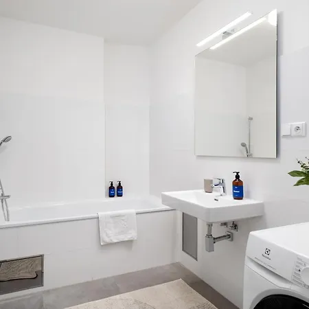Apartment Stru House By Days - Luxurious Next To National Theatre *