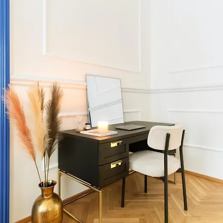 Apartment Stru House By Days - Luxurious Next To National Theatre