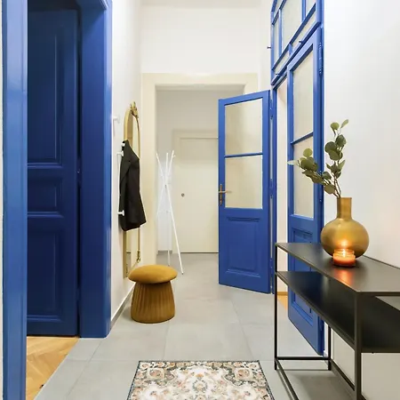 Stru House By Days - Luxurious Next To National Theatre * Prague