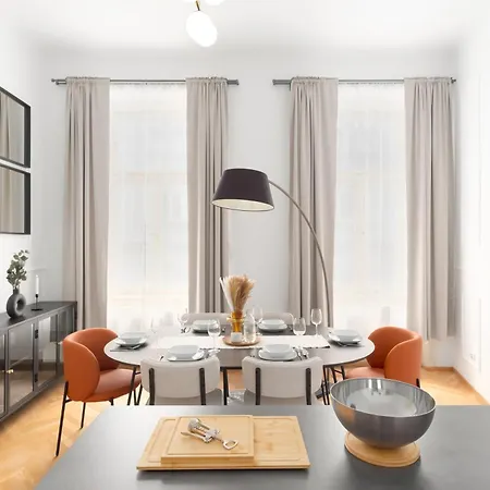 Apartment Stru House By Days - Luxurious Next To National Theatre *