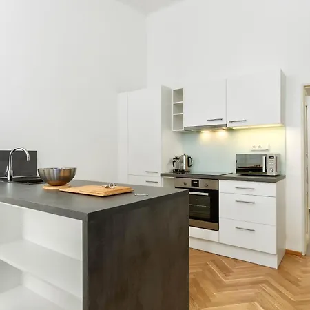 Apartment Stru House By Days - Luxurious Next To National Theatre *