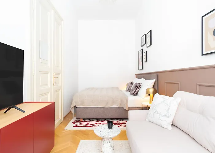 Stru House By Days - Luxurious Next To National Theatre Apartamento *