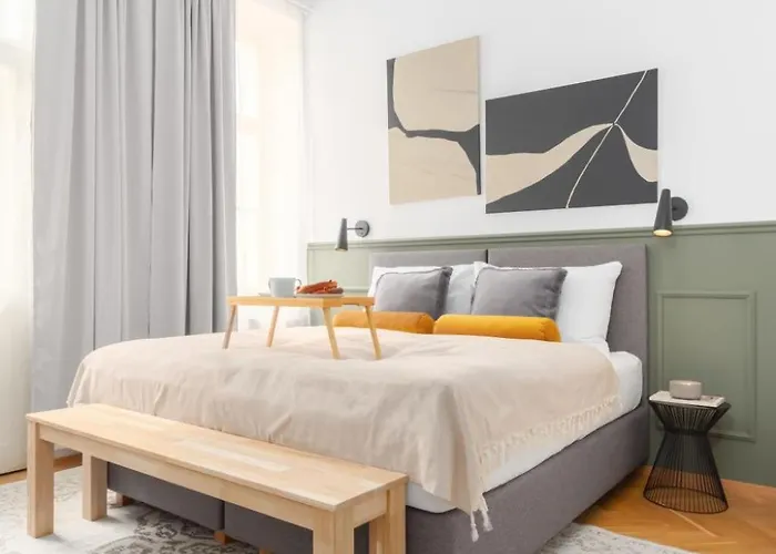 Stru House By Days - Luxurious Next To National Theatre