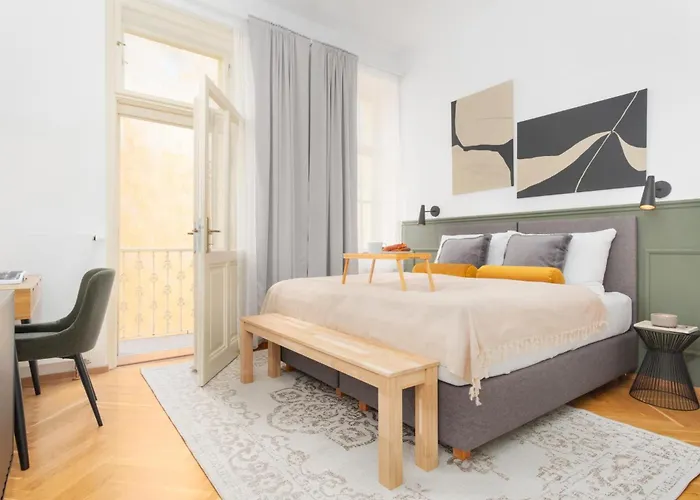 Stru House By Days - Luxurious Next To National Theatre