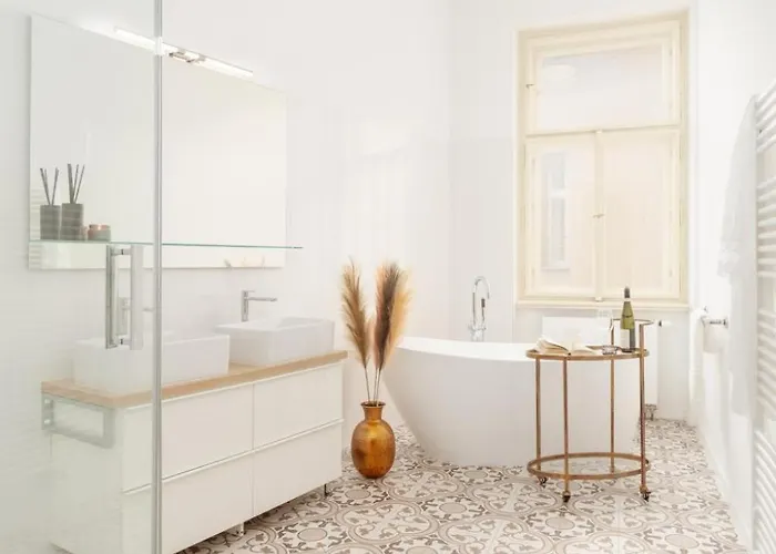 Apartamento Stru House By Days - Luxurious Next To National Theatre Praga