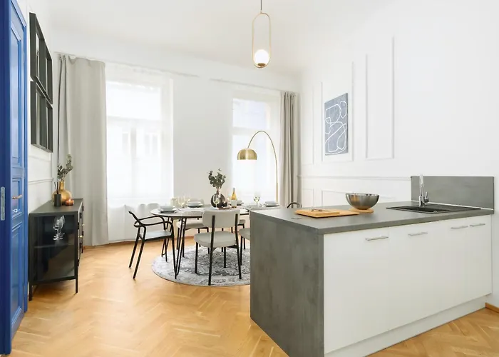 Stru House By Days - Luxurious Next To National Theatre Praga