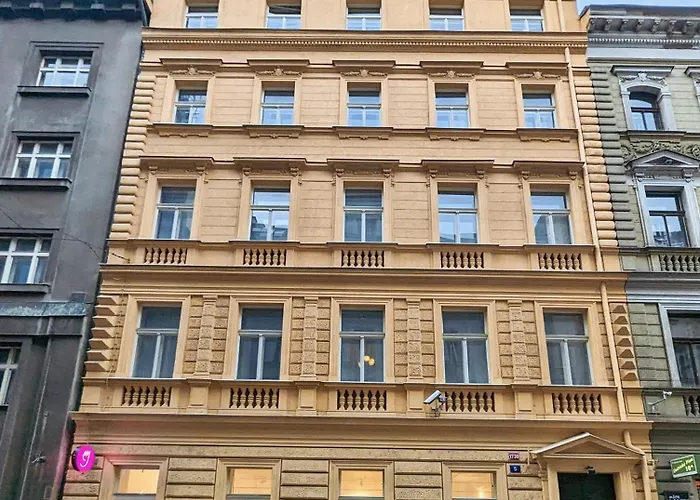 Stru House By Days - Luxurious Next To National Theatre Praga
